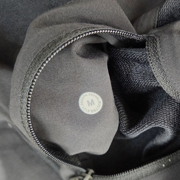Lululemon Side Zipper Scuba Sweatshirt Workout Pullover Womens Medium Black - Picture 4 of 10